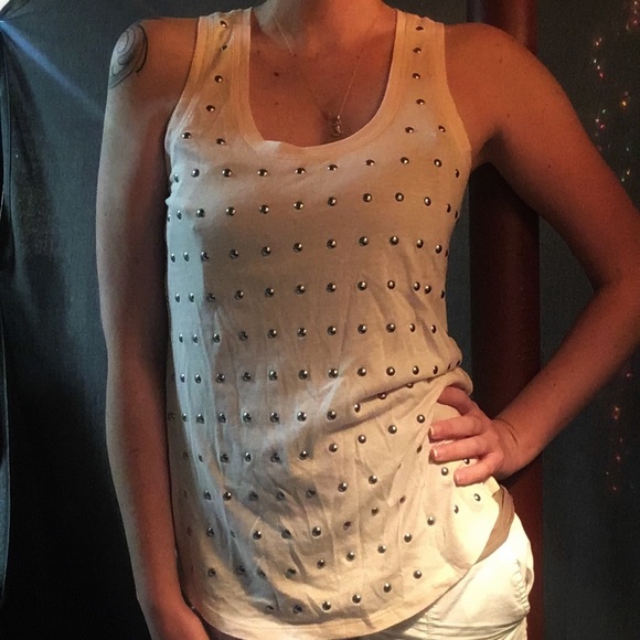 ❌SOLD Express sleeveless top with studs - Picture 4 of 7